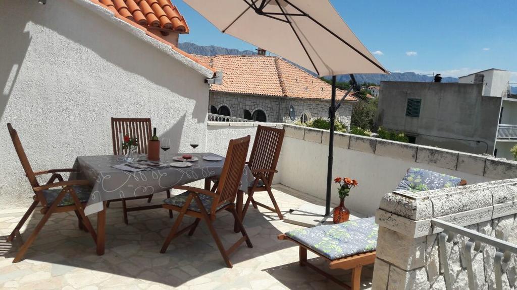 Apartments Vini And Ivana Sućuraj Extérieur photo